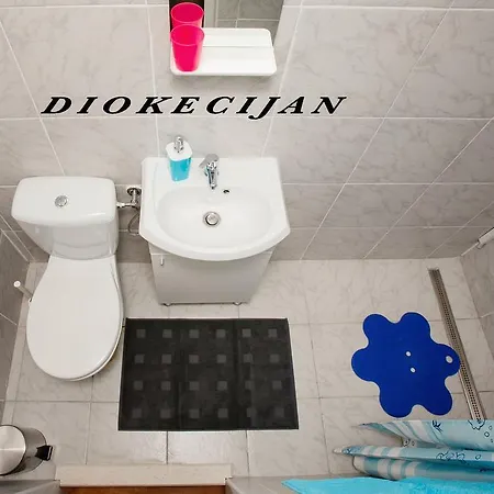 Apartment Lole Split