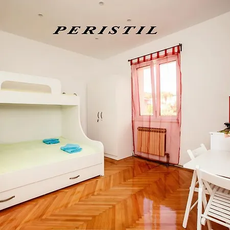 Apartment Lole Split