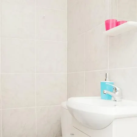 Lole Apartment *